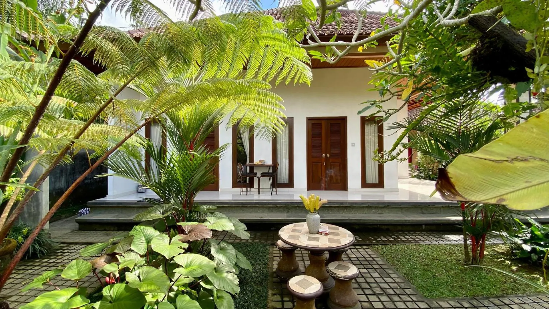 Willow Homestay Ubud  Indonesia